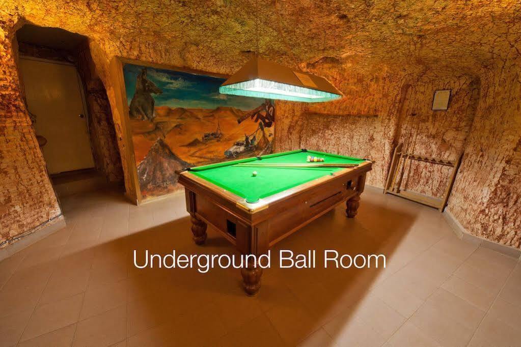 Radeka Downunder Underground Motel Coober Pedy Exterior foto